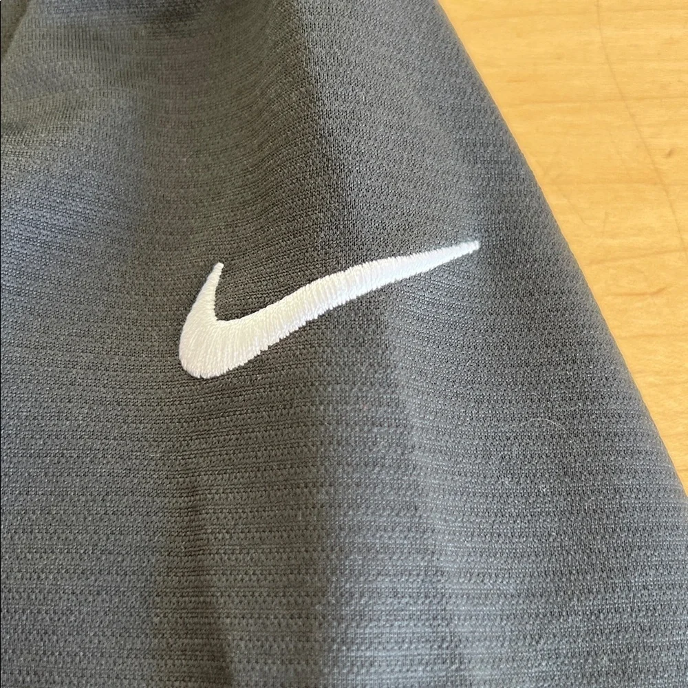 Nike Men's Tennessee Titans on field 1/4 zip pullover
